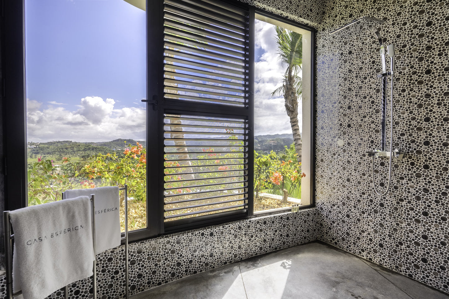 Hands Free All Inclusive King Suite Ocean Front