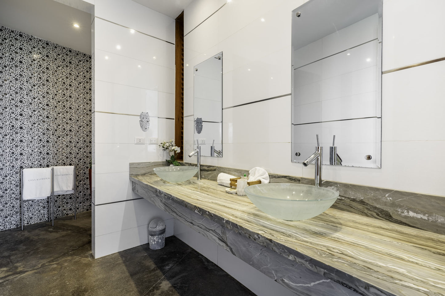 Hands Free All Inclusive King Suite Ocean Front