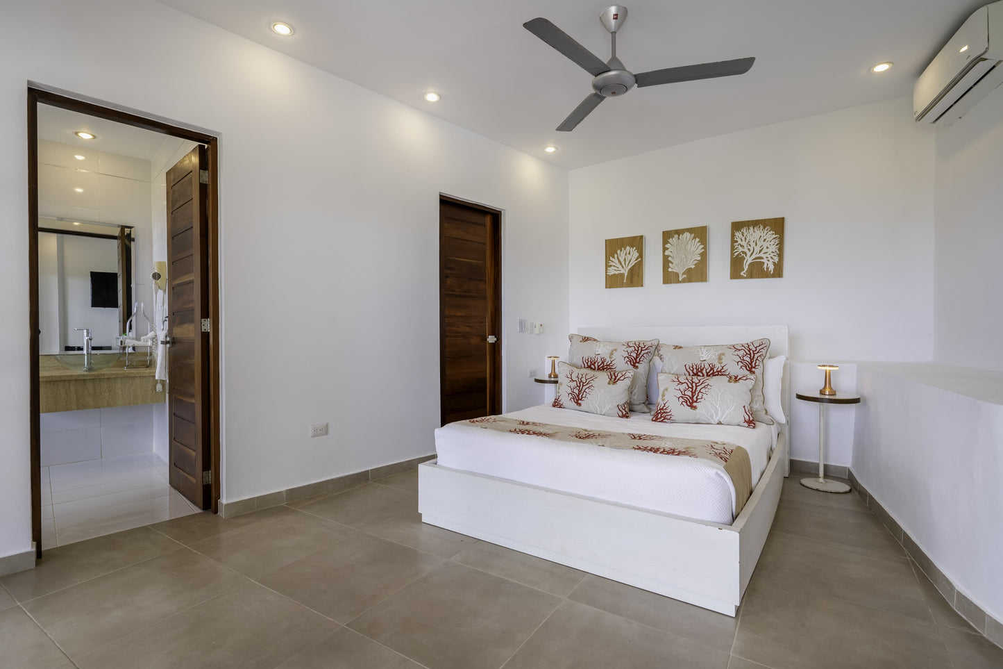 Hands Free All Inclusive Junior Suite