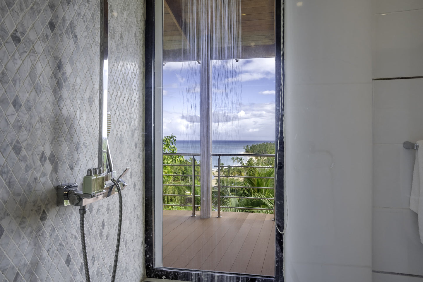 Hands Free All Inclusive Junior Suite